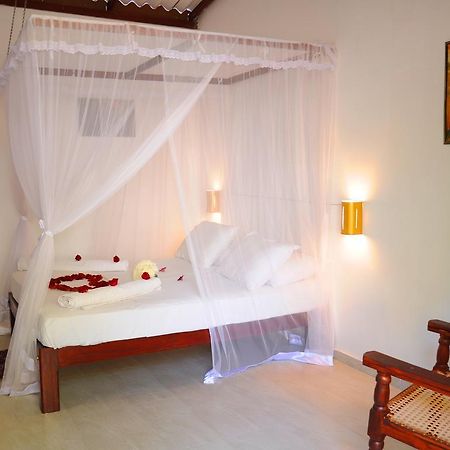 Pitaramba Lodge Bentota Habitación foto